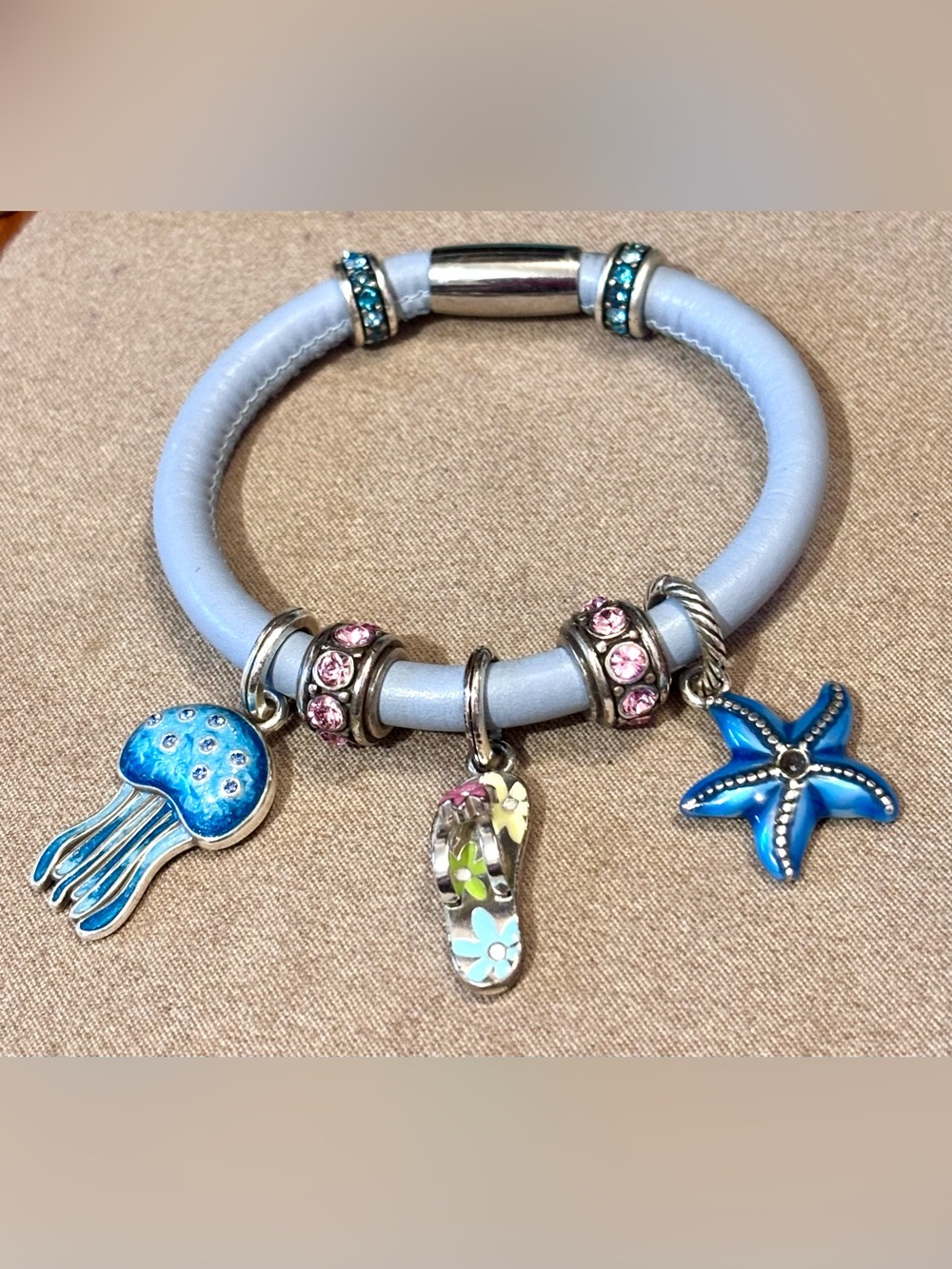 Brighton Woodstock Single bracelet Light blue smooth leather Holds beads, charms - Picture 6 of 8